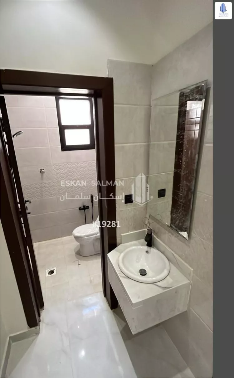 فيلا للبيع في شارع عبيدالله الهذلي, حي عكاظ, مدينة الرياض, منطقة الرياض صورة 4