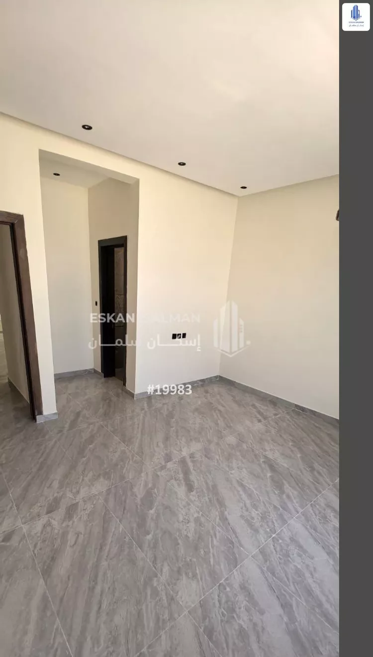 Floor for Sale in Riyadh Ash Sharq 7