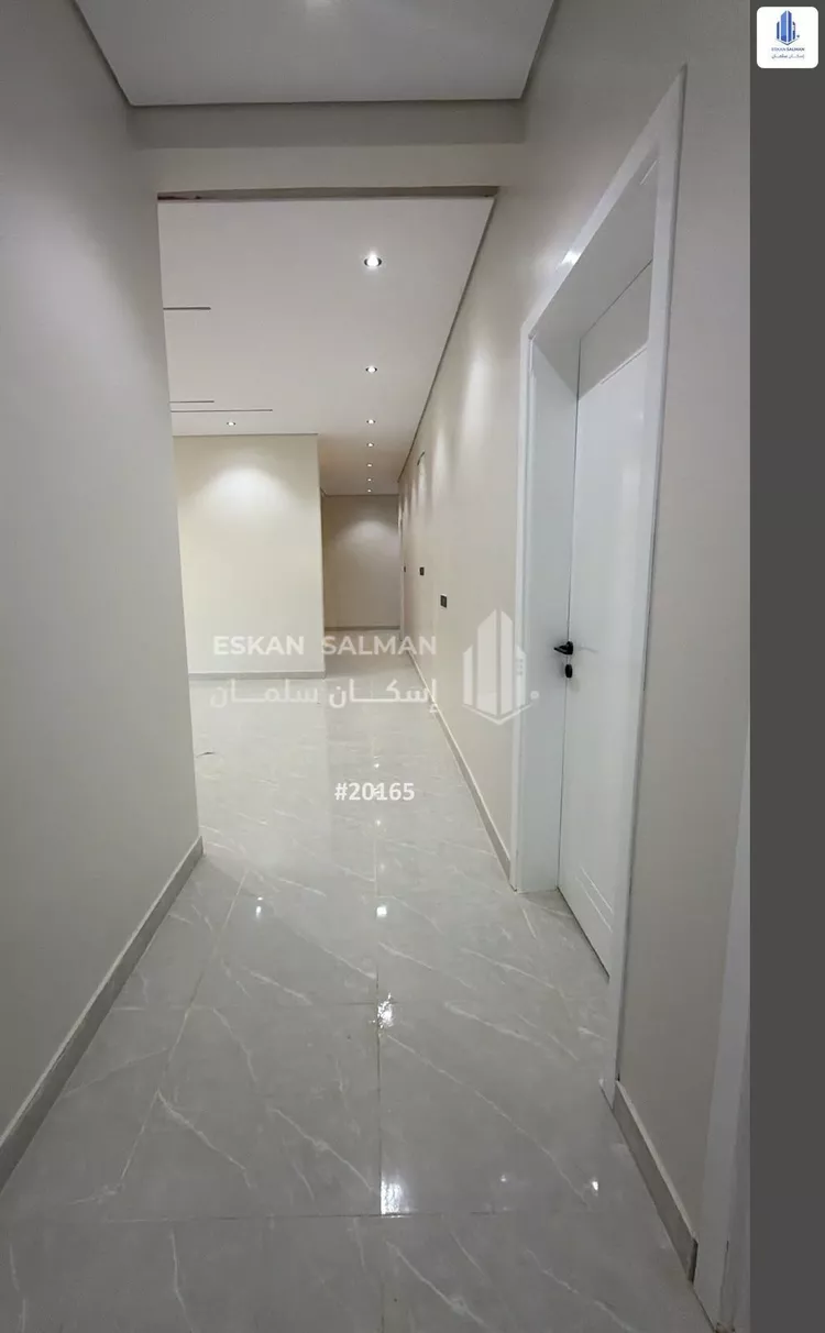 Floor for Sale in Medina Warqan 6