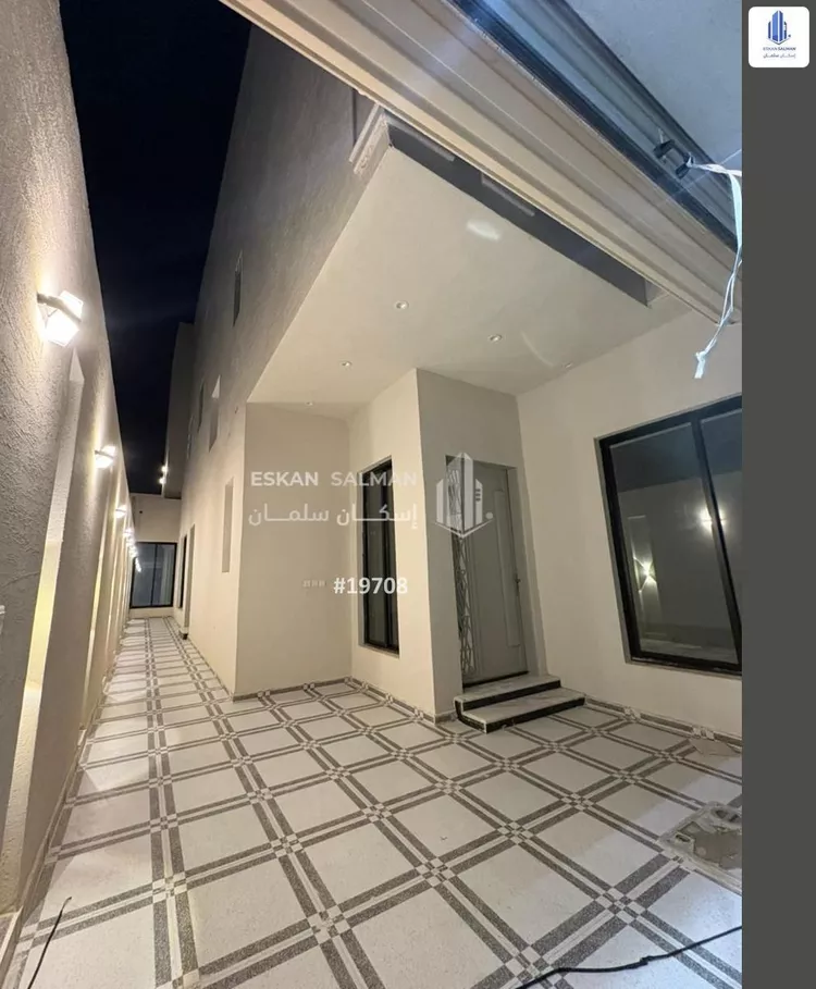 فيلا للبيع في شارع شهاب الدين التاج, حي الرمال, مدينة الرياض, منطقة الرياض صورة 2