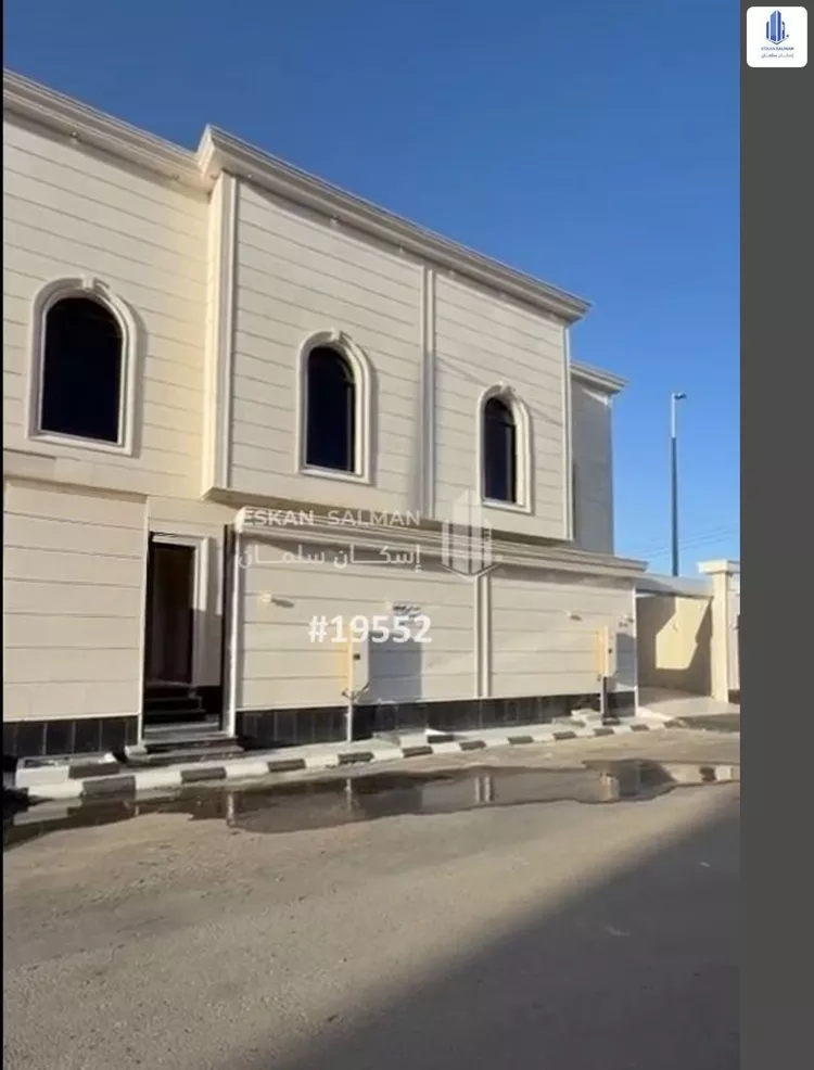 فيلا للبيع في شارع صيفي بن عامر, حي ريحه, مدينة الطائف, منطقة مكة المكرمة صورة 2