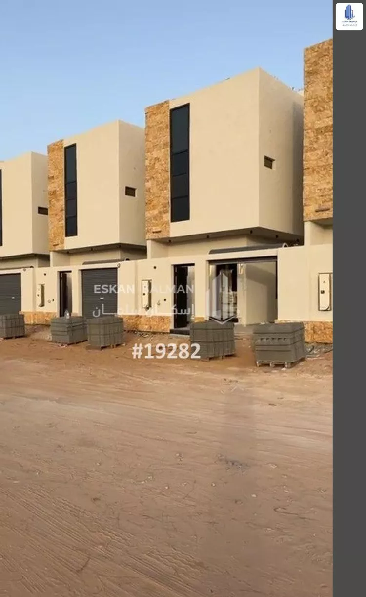 فيلا للبيع في شارع عبيدالله الثقفي, حي المروج, مدينة سكاكا, منطقة الجوف
