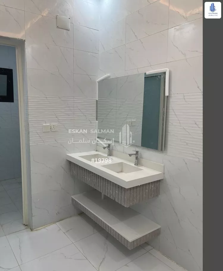 Floor for Sale in Abu `Arish Ar Rawdah صورة 4