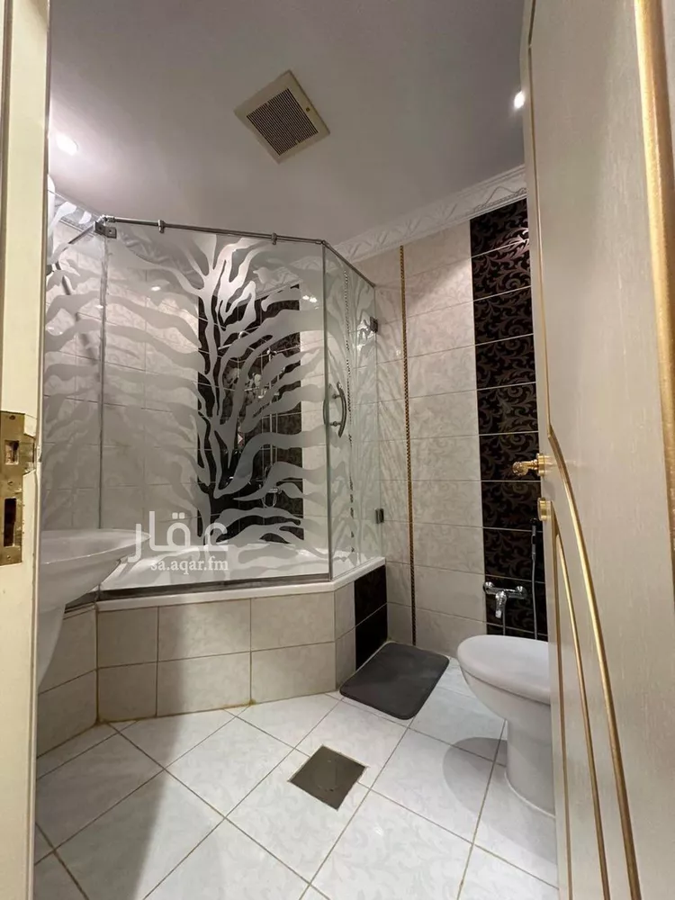 فيلا للبيع في شارع الزيتونة, حي الربيع, مدينة الرياض, منطقة الرياض صورة 5