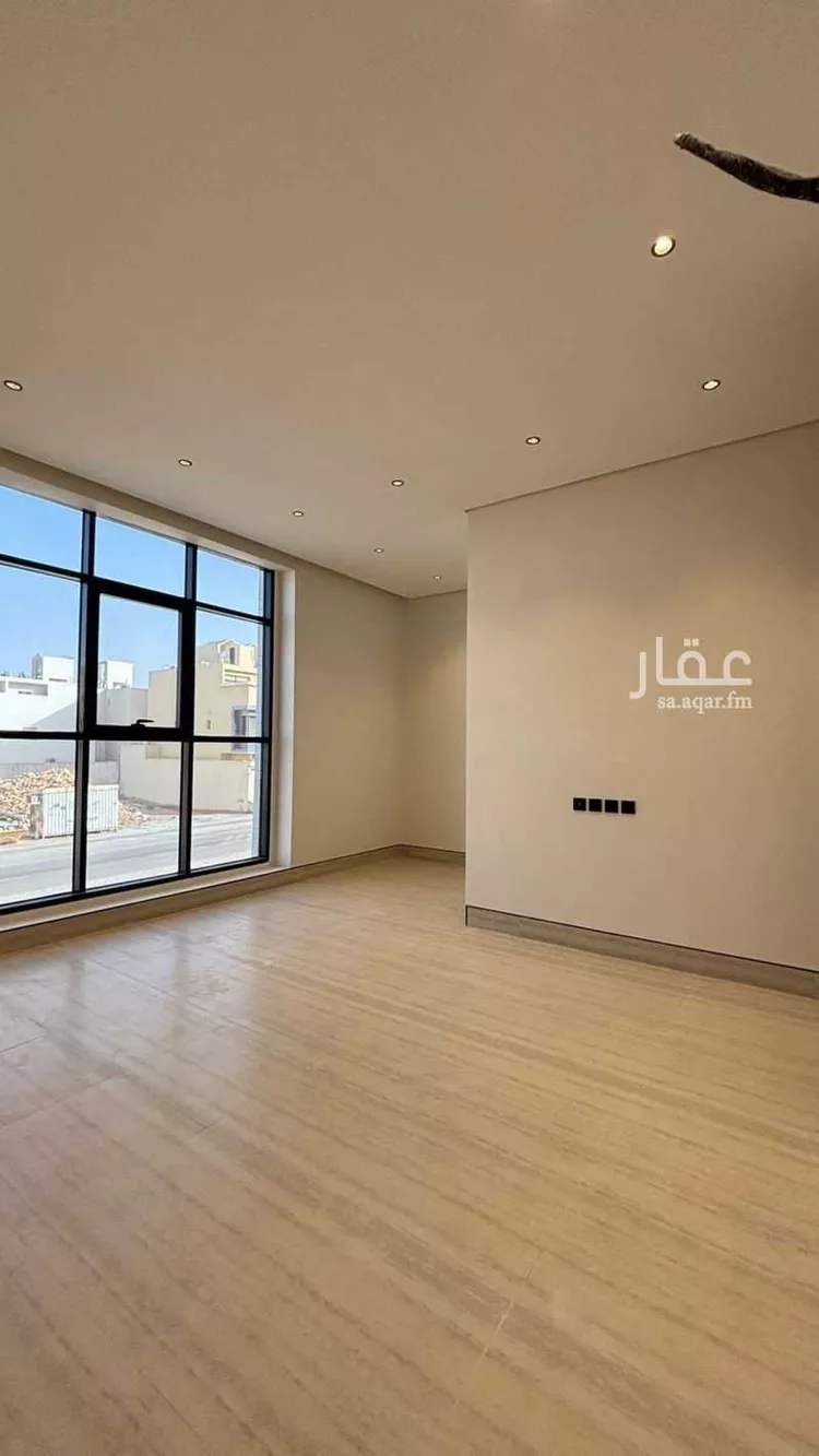فيلا للبيع في شارع ابن المهاجر, حي المهدية, مدينة الرياض, منطقة الرياض صورة 4