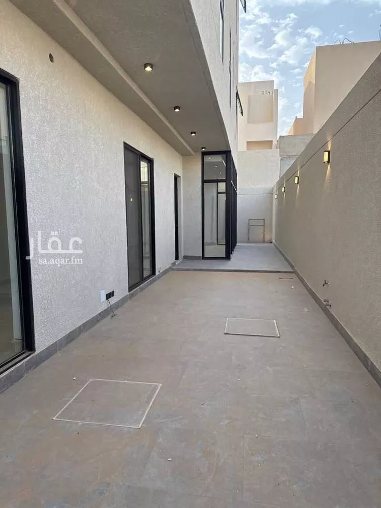 فيلا للبيع في شارع ابن المهاجر, حي المهدية, مدينة الرياض, منطقة الرياض صورة 2