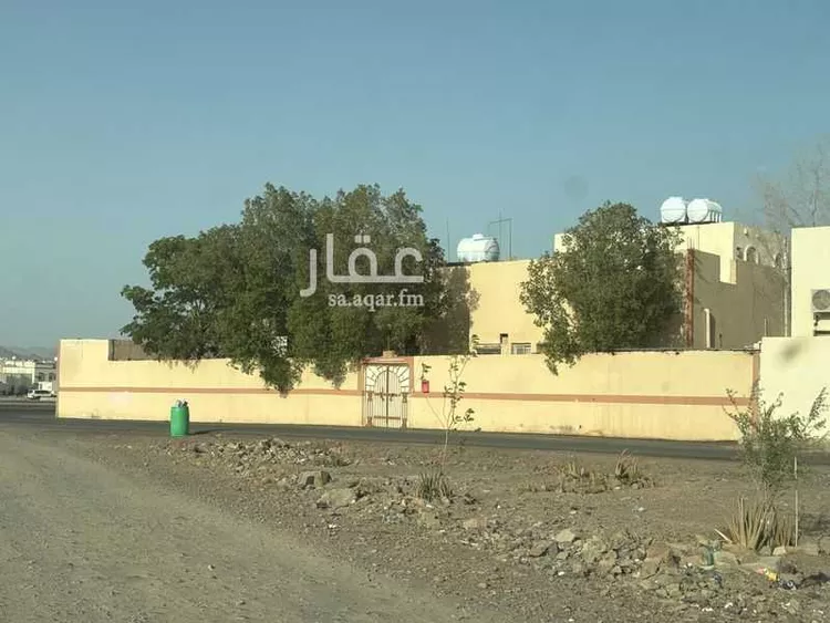 دور للبيع في شارع عبدالرحمن ابن عمرو ابن معاد ، حي العزيزية ، المدينة المنورة ، منطقة المدينة المنورة صورة 4