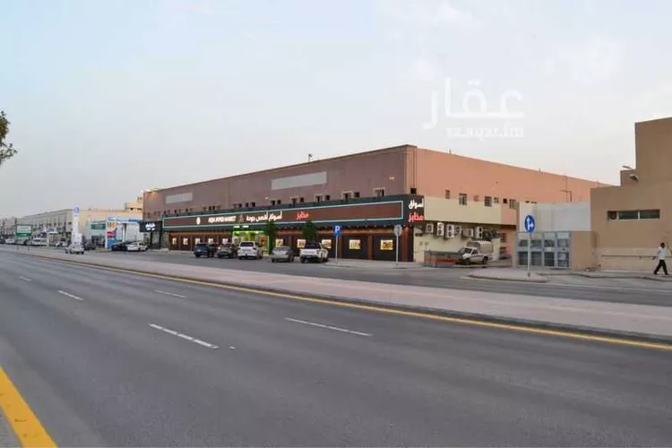 عمارة للإيجار في شارع شبه الجزيرة, حي السعادة, مدينة الرياض, منطقة الرياض
