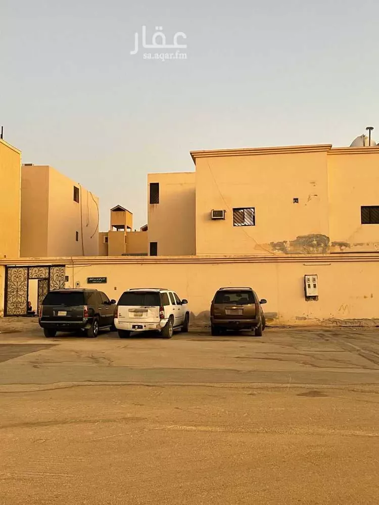 فيلا للبيع في شارع الوليد بن النضر, حي الدار البيضاء, مدينة الرياض, منطقة الرياض صورة 4