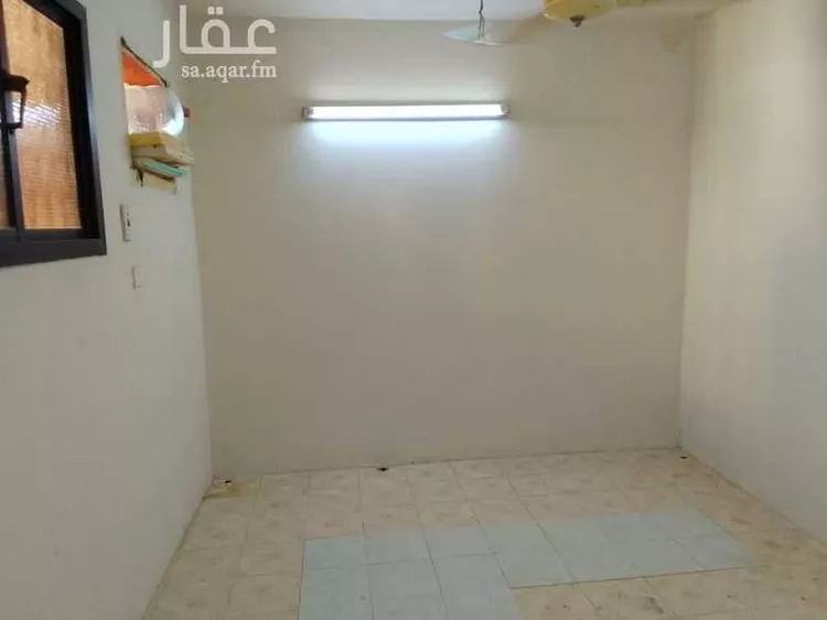 فيلا للبيع في شارع الشيخ عبدالله عبدالعزيز الخضيري, حي السويدي الغربي, مدينة الرياض, منطقة الرياض صورة 2