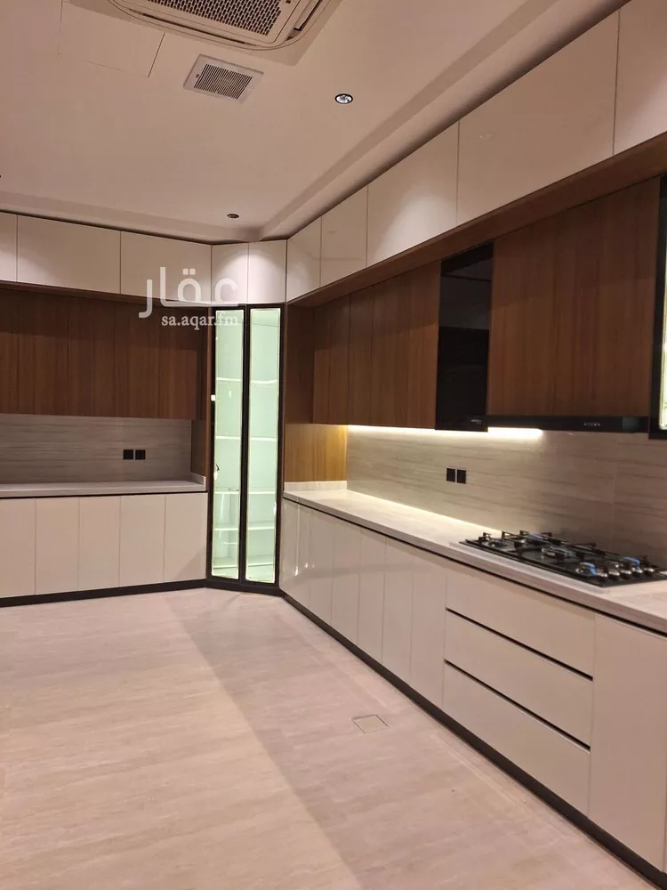 فيلا للإيجار في شارع رقم 348, حي النرجس, مدينة الرياض, منطقة الرياض صورة 2