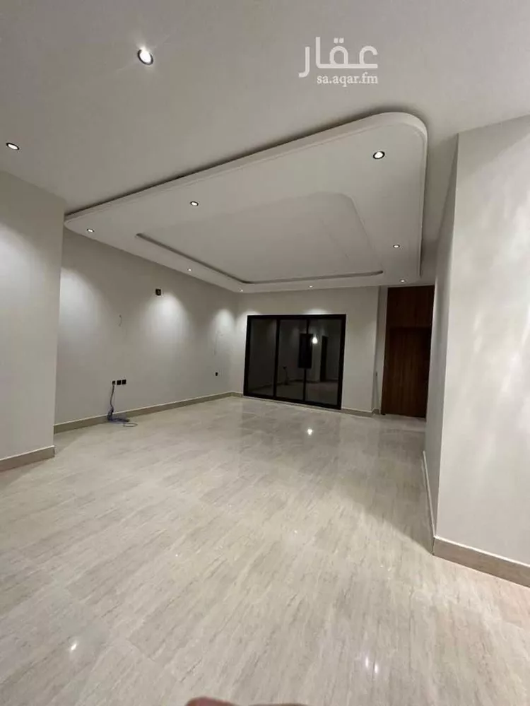 فيلا للبيع في شارع محمد العقيلي, حي المهدية, مدينة الرياض, منطقة الرياض صورة 2