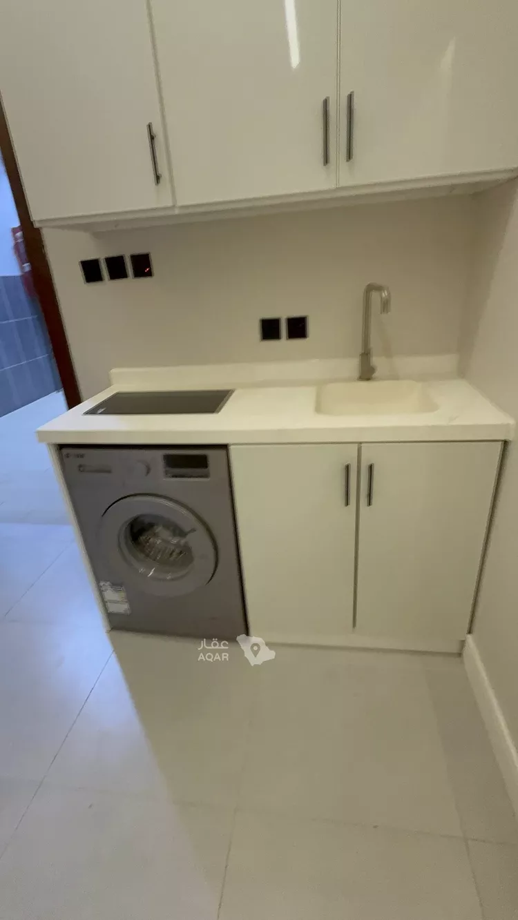شقة للإيجار في شارع جبل الزيتون, حي النخيل, مدينة الرياض, منطقة الرياض 3