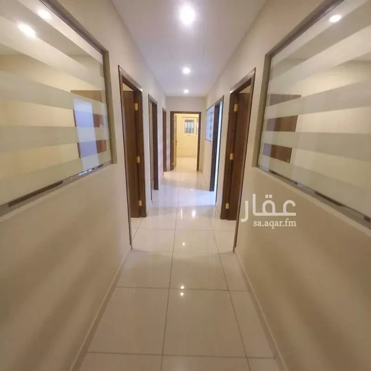 مكتب تجاري للإيجار في شارع عبدالله ابن سعود ابن عبدالعزيز الفرعي, حي الحمراء, مدينة الرياض, منطقة الرياض صورة 2