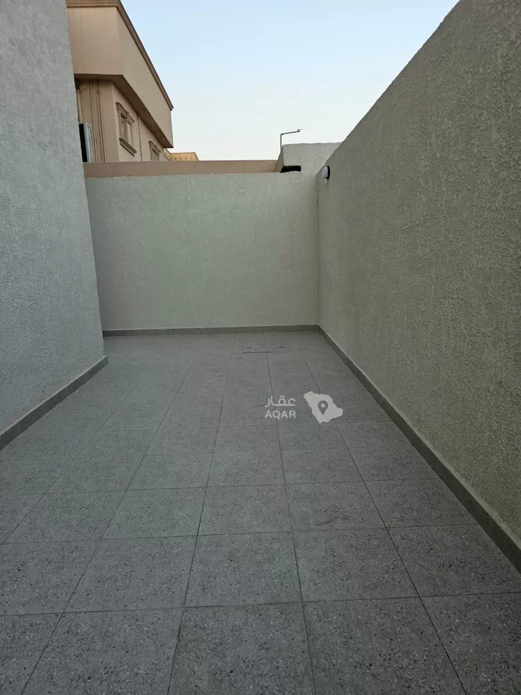 دور للإيجار في شارع حمزة بن عبدالمطلب, حي العريجاء الأوسط, مدينة الرياض, منطقة الرياض 5