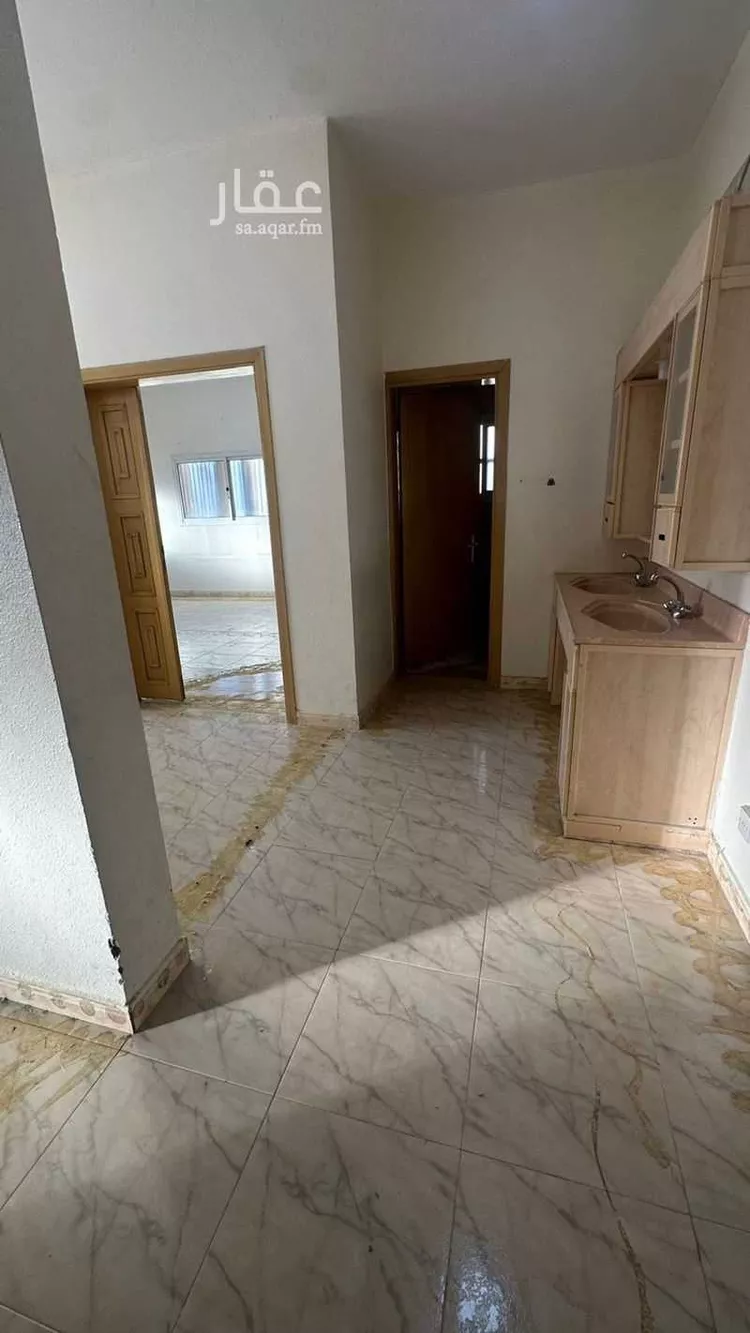 فيلا للبيع في شارع أحمد بن عثمان, حي العريجاء الغربي, مدينة الرياض, منطقة الرياض صورة 3