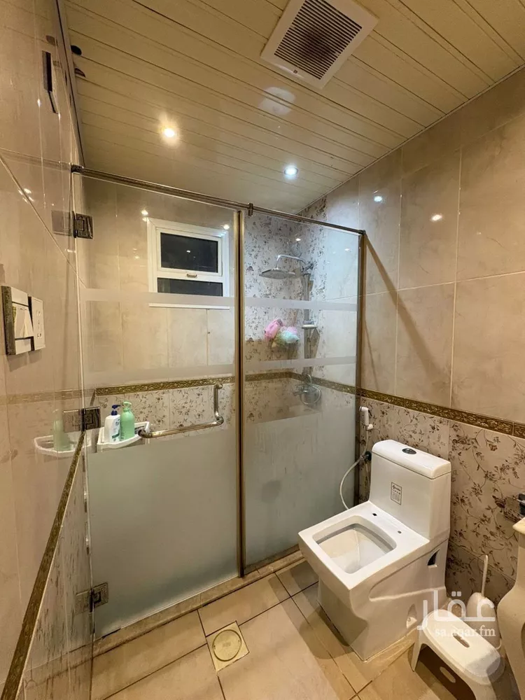 شقة للبيع في شارع البوابة, حي الدوحة الجنوبية, مدينة الظهران, المنطقة الشرقية صورة 4