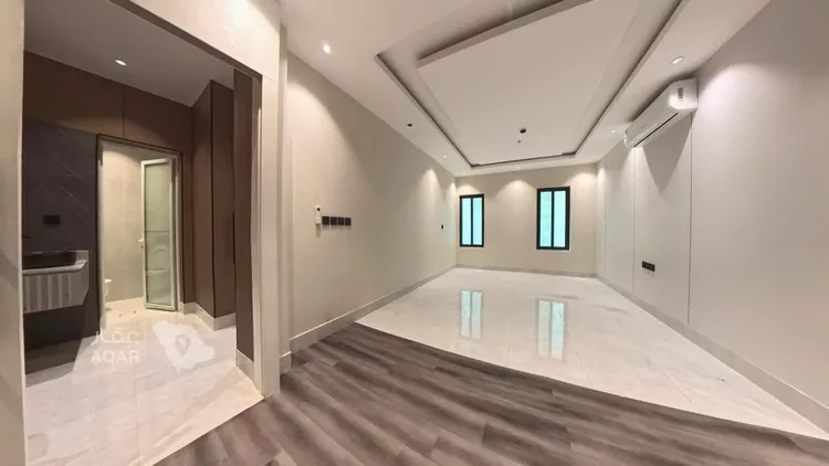 شقة للبيع في شارع القرية العليا, حي الحمراء, مدينة الخبر, المنطقة الشرقية 4