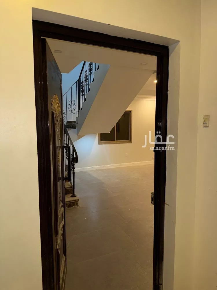 شقة للبيع في شارع بن جبير, حي الجامعة, مدينة الظهران, المنطقة الشرقية صورة 2