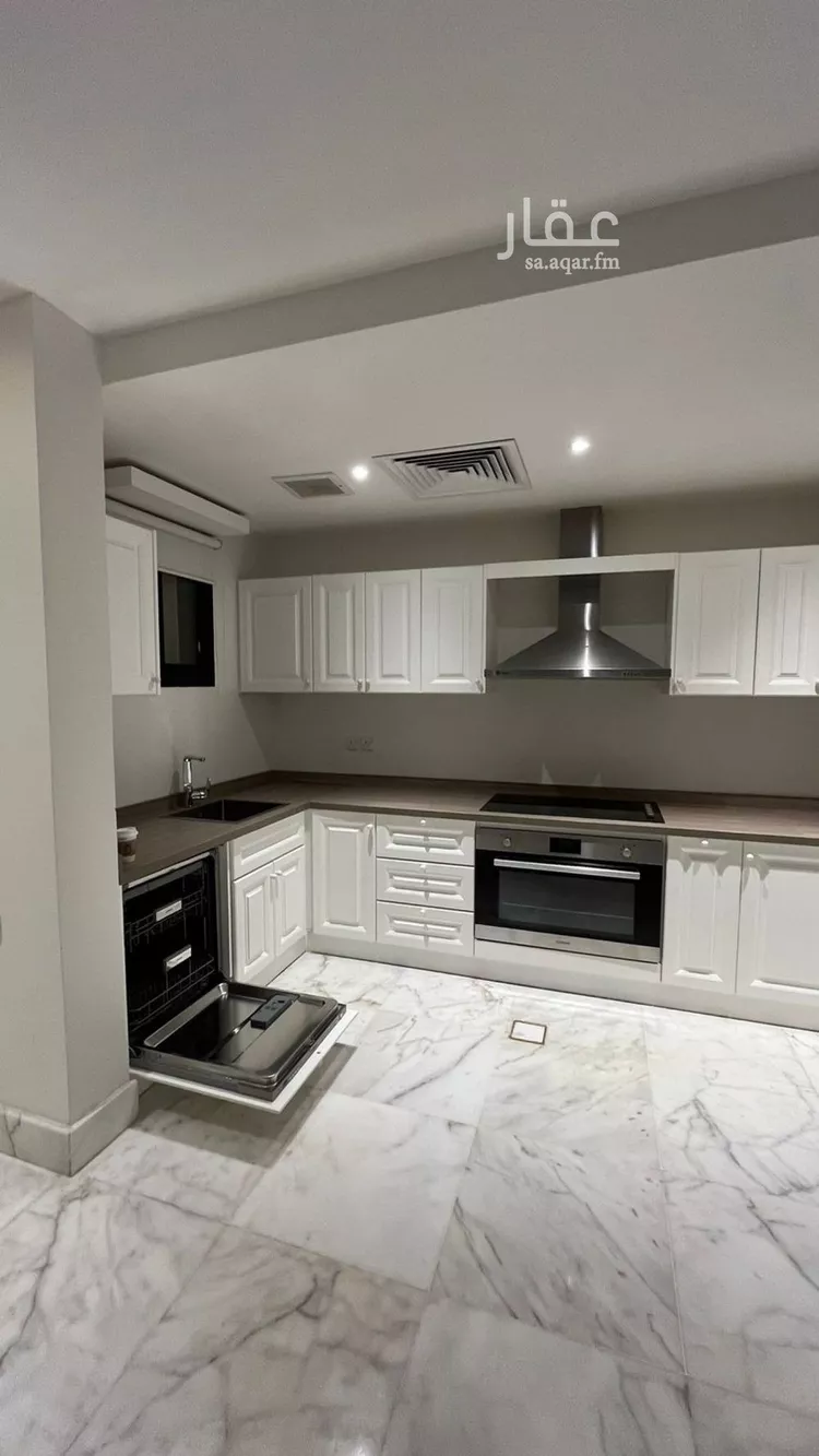 فيلا للبيع في شارع القصر, حي العارض, مدينة الرياض, منطقة الرياض صورة 3