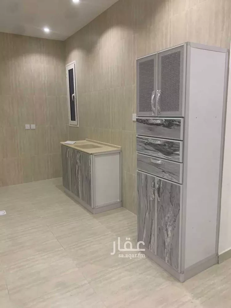 شقة للبيع في شارع رفحاء, حي الحمراء, مدينة الخبر, المنطقة الشرقية 8