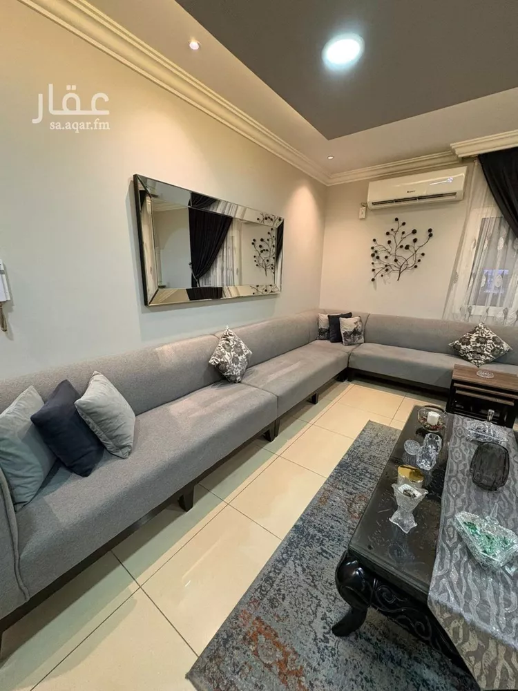 شقة للبيع في شارع البوابة, حي الدوحة الجنوبية, مدينة الظهران, المنطقة الشرقية صورة 3