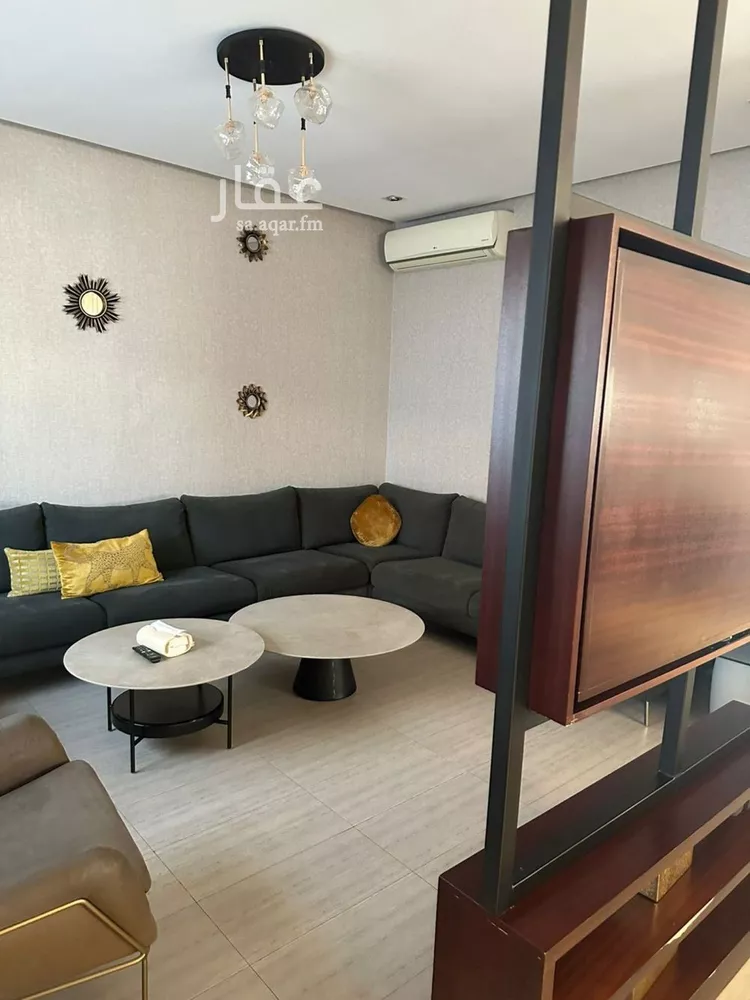 فيلا للبيع في شارع عبدالباسط بن خليل, حي النرجس, مدينة الرياض, منطقة الرياض صورة 4