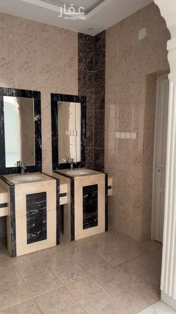Floor for Rent in Hail Al Khuzamy 8