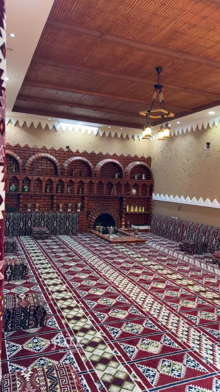 Floor for Rent in Hail Al Khuzamy 6