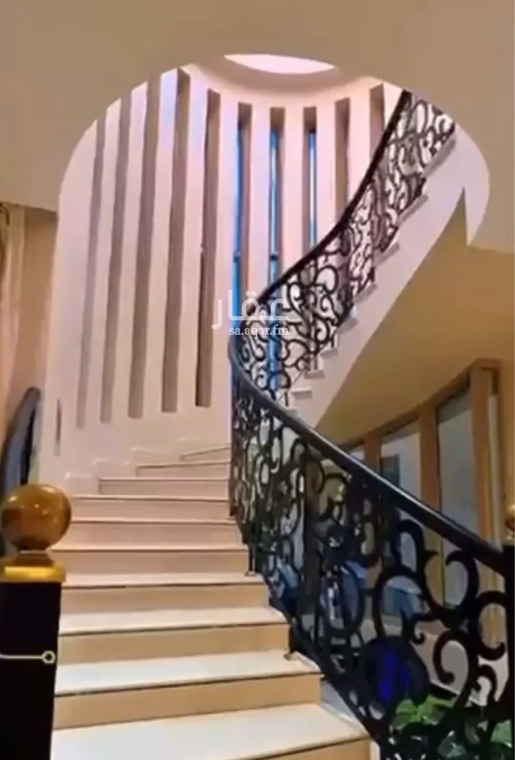 فيلا للبيع في شارع دريد بن شراحيل بن كعب النخعي, حي الريان, مدينة بريدة, منطقة القصيم صورة 4