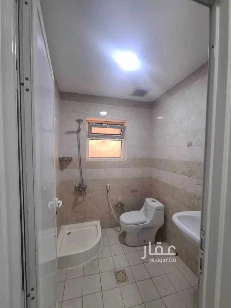 فيلا للإيجار في شارع عبد العزيز القاضي, حي الواحة, مدينة الدمام, المنطقة الشرقية صورة 2