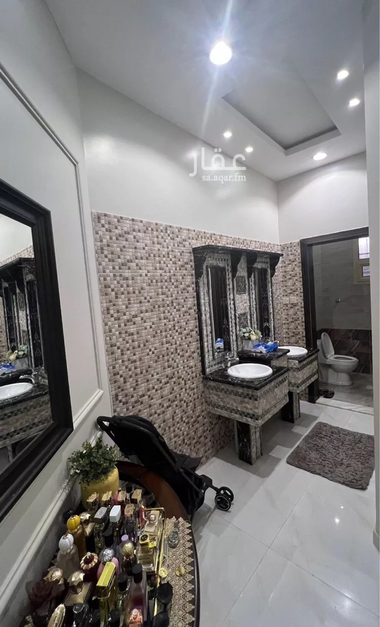 فيلا للبيع في شارع منصور بن حمد المالك, حي العارض, مدينة الرياض, منطقة الرياض صورة 3