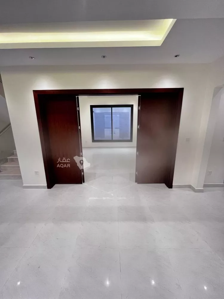 Villa for Rent in Riyadh Al Janadriyah