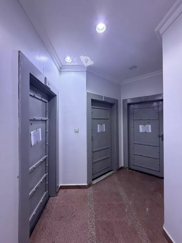 عمارة للإيجار في شارع قلعة الفسطاط, حي إشبيلية, مدينة الرياض, منطقة الرياض