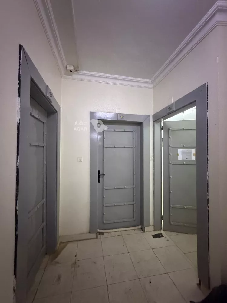 عمارة للإيجار في شارع قلعة الفسطاط, حي إشبيلية, مدينة الرياض, منطقة الرياض 8