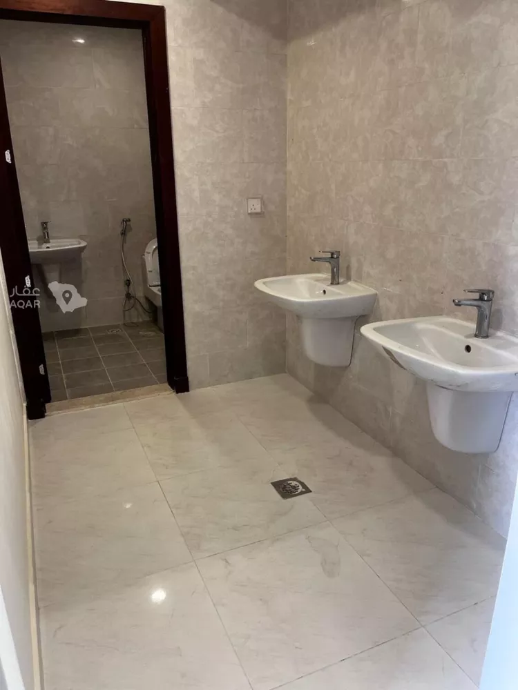 Villa for Rent in Riyadh Al Janadriyah 13