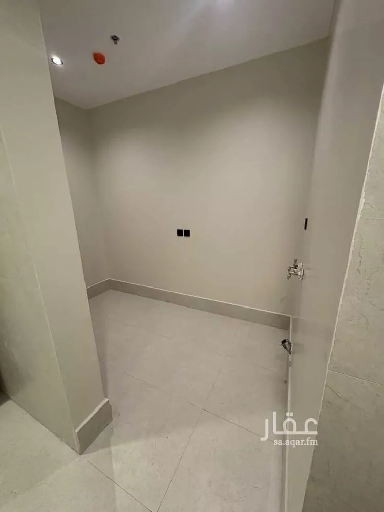 شقة للبيع في شارع الخليل بن احمد, حي الزهور, مدينة الدمام, المنطقة الشرقية صورة 4