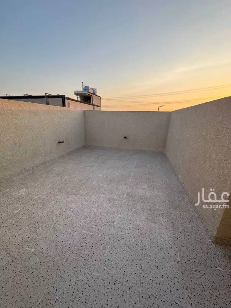 فيلا للبيع في شارع 1002 ضاحية الملك فهد, حي ضاحية الملك فهد, مدينة الدمام, المنطقة الشرقية 8