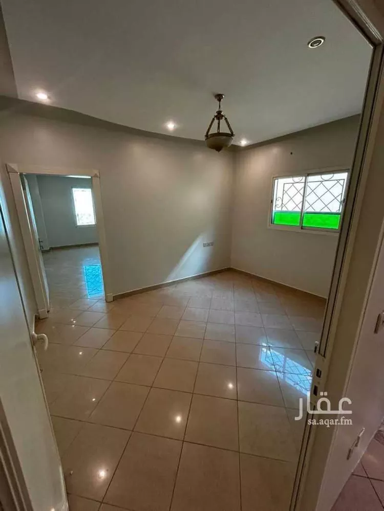 فيلا للإيجار في شارع عبيد الله الزهدي, حي نمار, مدينة الرياض, منطقة الرياض صورة 5