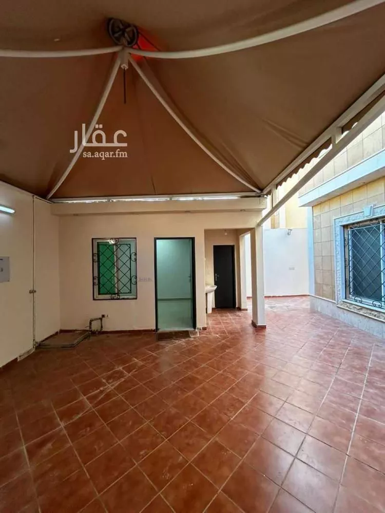فيلا للإيجار في شارع عبيد الله الزهدي, حي نمار, مدينة الرياض, منطقة الرياض صورة 2