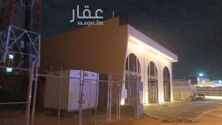 محل للإيجار في شارع علي الدفاع, حي العزيزية, مدينة الرياض, منطقة الرياض صورة 3