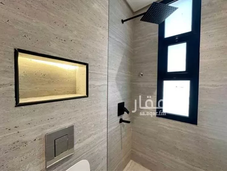 Floor for Rent in Riyadh Al Arid 15
