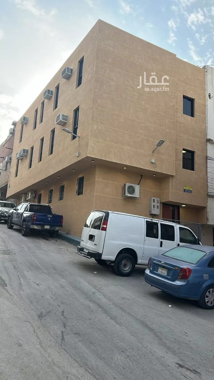 Building for Sale in Riyadh Thalim صورة 2