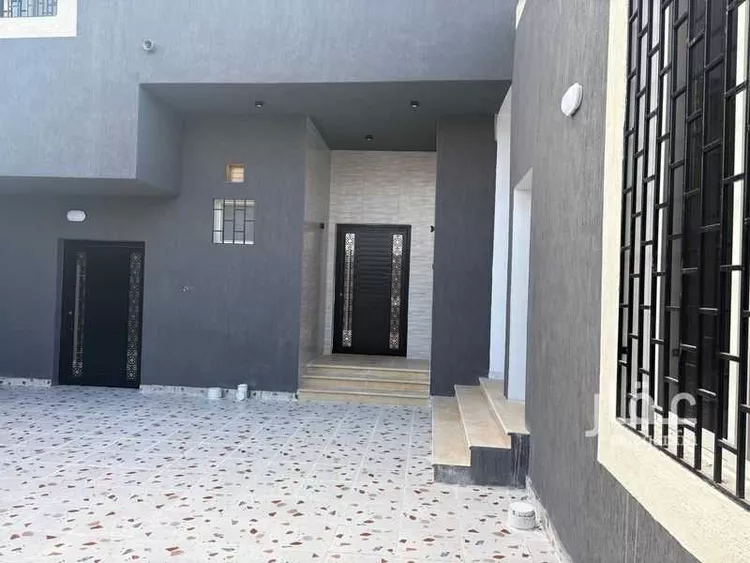 Floor for Sale in Medina Al Matar صورة 2