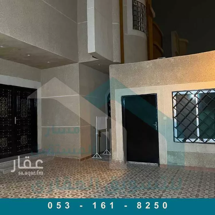 فيلا للبيع في شارع حالة عمار, حي عكاظ, مدينة الرياض, منطقة الرياض صورة 2