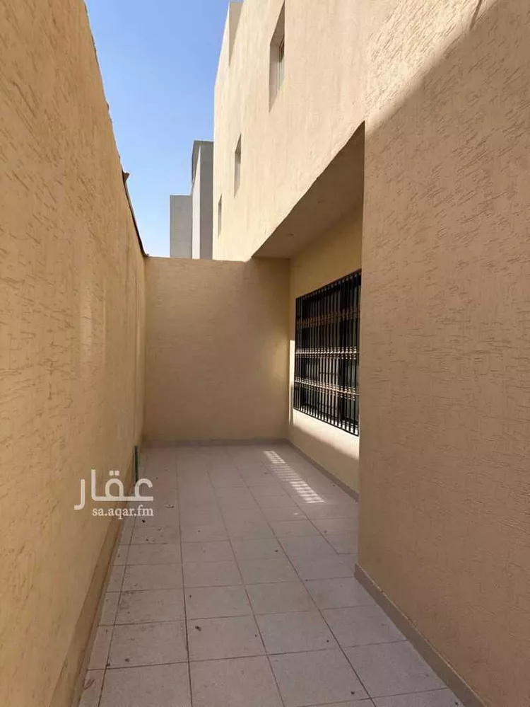 فيلا للإيجار في شارع أبي عثمان الناجم, حي بدر, مدينة الرياض, منطقة الرياض صورة 3