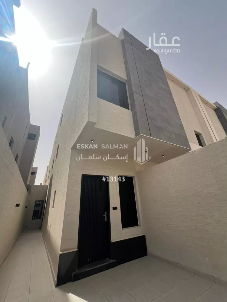 دور للبيع في شارع عمر الصفار, حي المرجان, مدينة الرياض, منطقة الرياض صورة 2