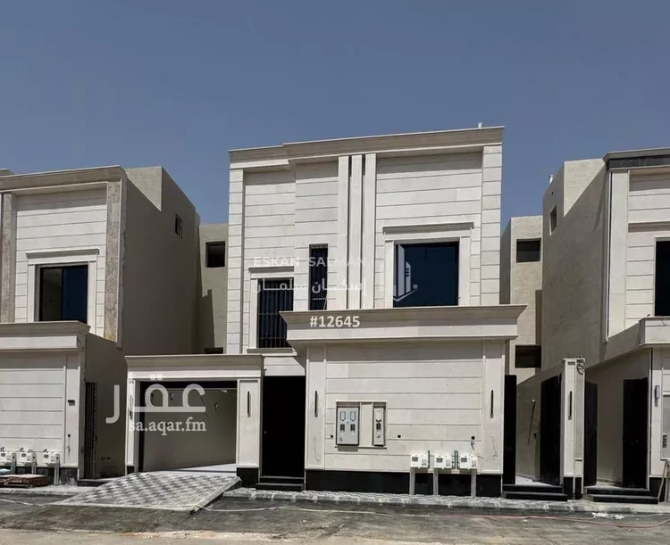 دور للبيع في شارع رقم 131, حي الندوة, مدينة الرياض, منطقة الرياض