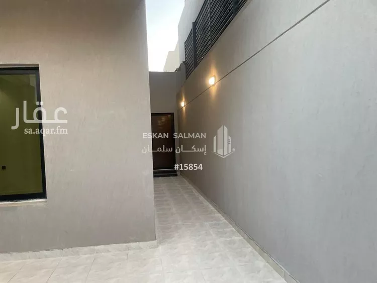 دور للبيع في شارع عبدالله السديس, حي بدر, مدينة الرياض, منطقة الرياض صورة 2