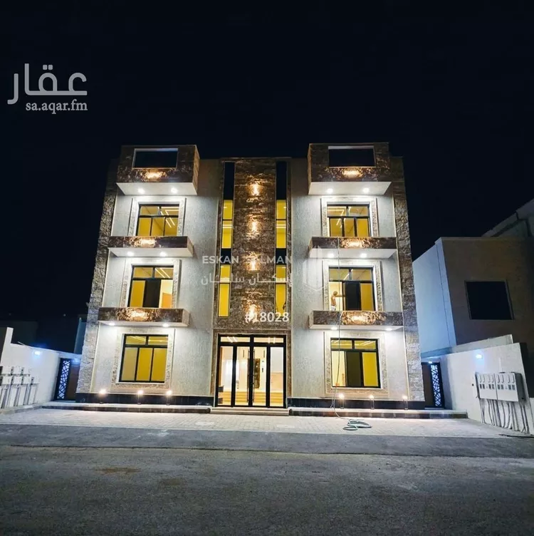 شقة للبيع في شارع أبي القاسم الزجاجي, حي السويس 1, مدينة جازان, منطقة جازان